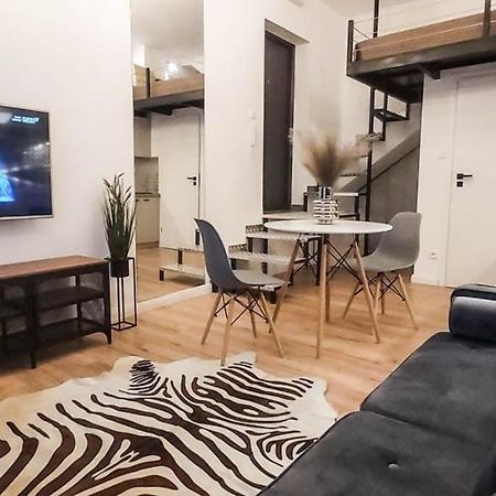 Bezagenta Mozart2 Loft Studio Easy Access To City Varşova Dış mekan fotoğraf